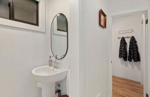 Cozy Coastal Getaway • Panoramic Ocean Views - Foto 11