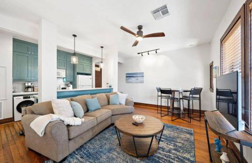 Downtown loft in the perfect location for all things Galveston - Foto 1