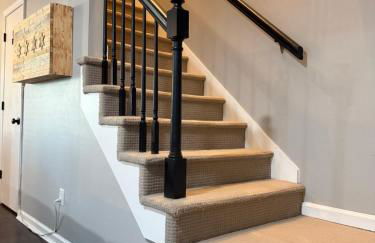 Full townhouse near Shem Creek & Downtown with Hot Tub - Photo 14