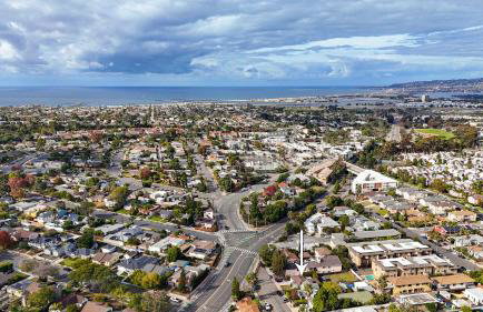 10 Min to the Beach Colorful Home Huge Yard - Foto 4