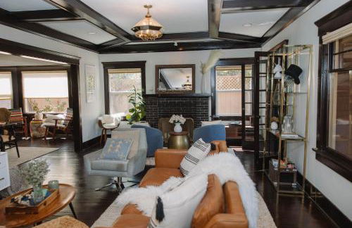 Balboa 6BR Mansion with Hot Tub and Game Room - Foto 25