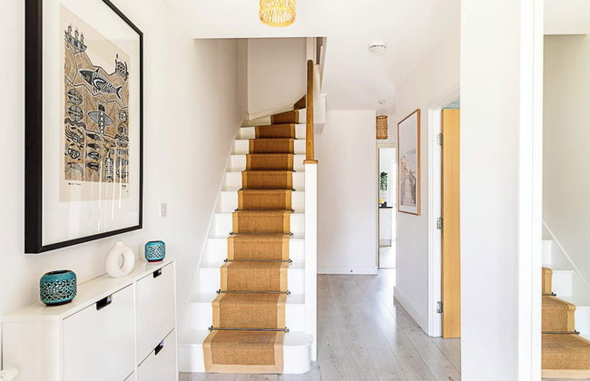 Semi-detached House With Modern Bespoke Interior - Foto 23