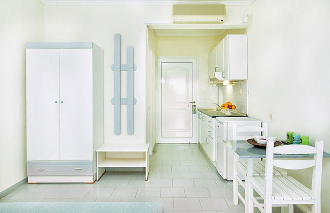 Xenios Port Marina Hotel - Photo 16