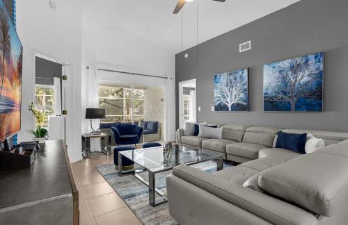 Amazing Star Wars Villa with Arcade & Theater, Private Pool, 3 King, Near Disney - Photo 27