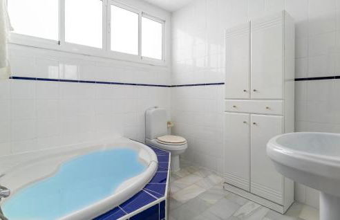 Stunning Home In Chiclana De La Fronter - Foto 18