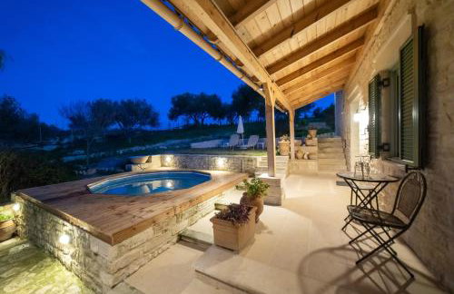 Villa Vitsilias under the cretan sky - Photo 1