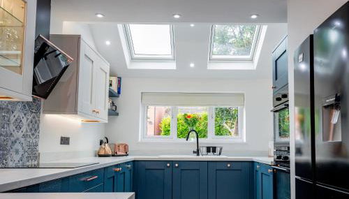 Exquisite Renovation in Central Location with Garden and Parking - Foto 4, stove, dishwasher, pet friendly, minibar