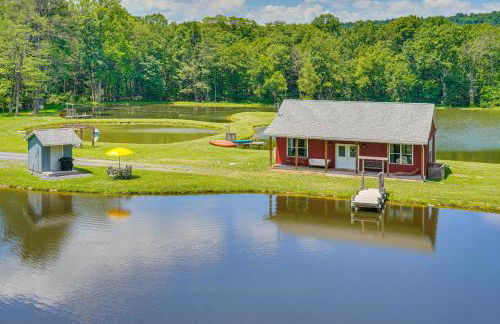 Close to Slopes Lakeside Cottage in Pocono Mtns - Foto 24