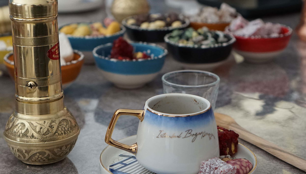 Taller de café turco en Estambul