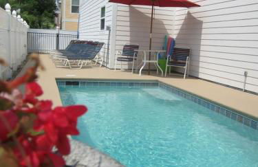 Large Beach House with Great Oceanviews, Game Room, Swimming pool - Photo 9