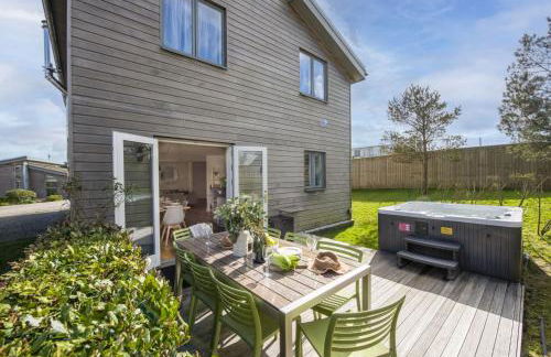 Carbis Bay Lodge - Spa Facilities & Woodburner - Foto 19