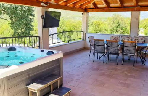 Heritage house Stipanovi dvori with heated pool and jacuzzi - Foto 8