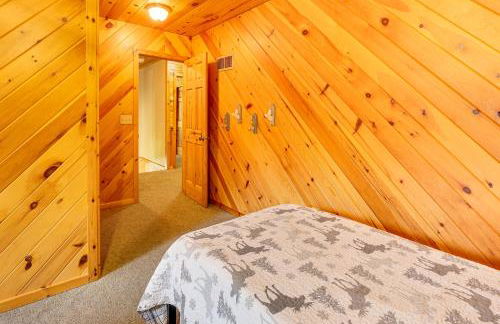 Lakefront Tower Home with Shared Dock! - Foto 18