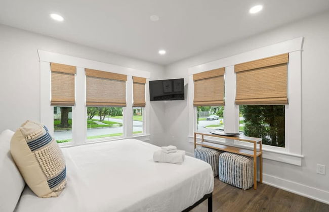 Soho Serenity by Brightwild Pool Hot Tub - Foto 28