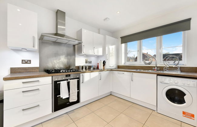 London Heathrow Living Holywell Serviced Houses - Photo 72