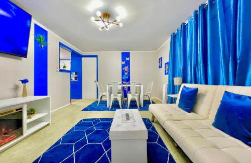 The Sapphire Haven - Your Old Brooklyn Oasis Awaits Families, Couples, Business Travelers Near Downtown With Parking, 300 MB WiFi & Self Check-In - Foto 38