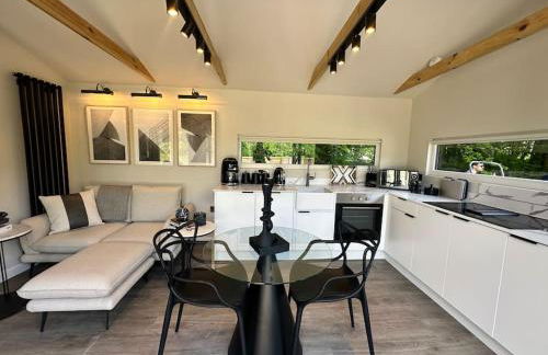 Luxurious Glass House with Private Hot tub - Photo 1