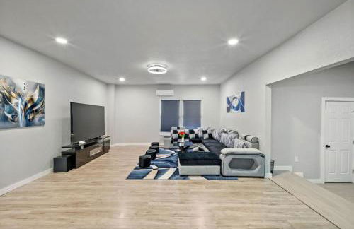 Gorgeous 6BR Sleeps 18 w Hot Tub - Foto 27