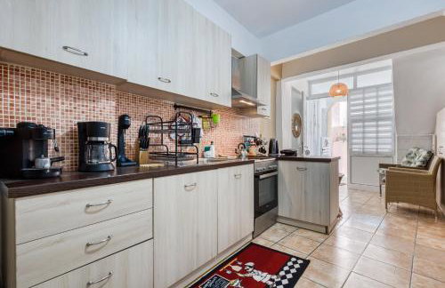 Jo's Guesthouse, Benitses - Foto 10