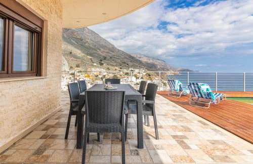 Sea View Villa Emmanuela, By IdealStay Experience - Foto 19