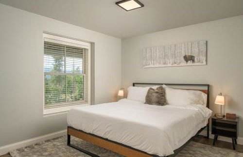 Luxe 4BR Mtn Retreat With Stunning Views Near Ski AndHikes - Foto 13