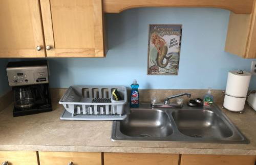 Beach Front on the Bay in our Rustic, Pet Friendly Cottage home - Photo 19