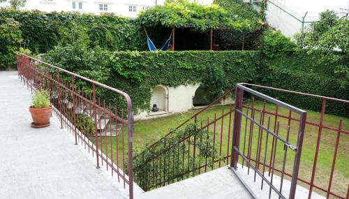 Sky Accommodations family Studios and Suites - Foto 2, Garden