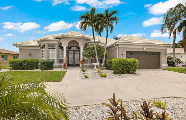 Sunshine Escape by Distinctive Beach Rentals - Photo 17