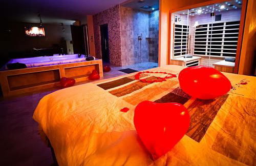 LE LOFT A BULLES (85m2 Jacuzzi Hammam Billiard Bar Douche Sauna) - Foto 24