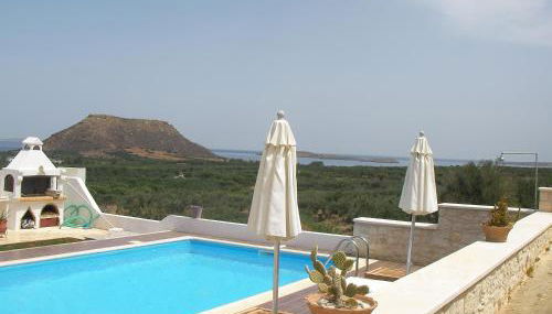 Elia Studios - Photo 2