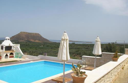 Elia Studios - Photo 2