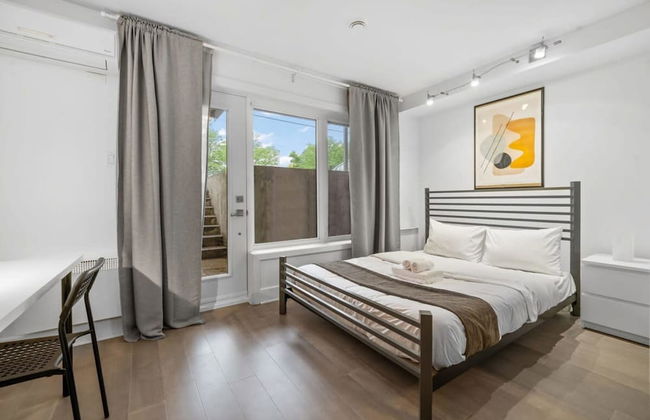 Downtown Metro Frontenac 2 BR new Apartment max 6p - Photo 2