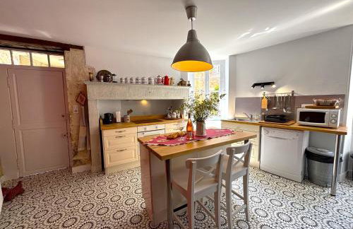 LE TERME maison en pierre dans village tous commerces au coeur du Périgord proche Sarlat et rivière Dordogne - Foto 37