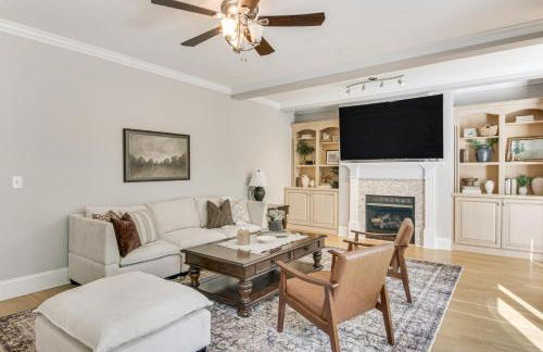 Dock and Home Theater Pet-Friendly Lake Wylie Home - Foto 7