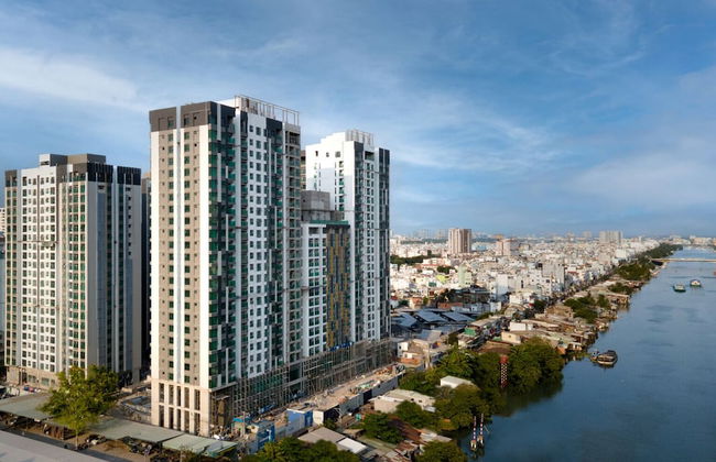 Imperial De La SoL District 4 - Photo 1