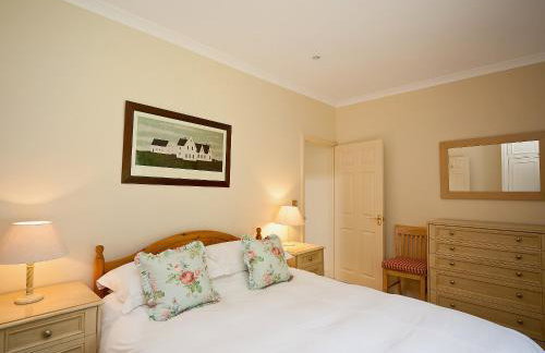 Ware House Cottage - Photo 6