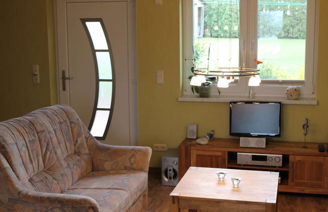 Sunny Holiday Home With Fenced Garden - Foto 8