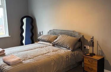 Affordable Luxury 2 Stunning apartment Sunderland close to City centre hospital Crown Works Studio and Nissan - Foto 16