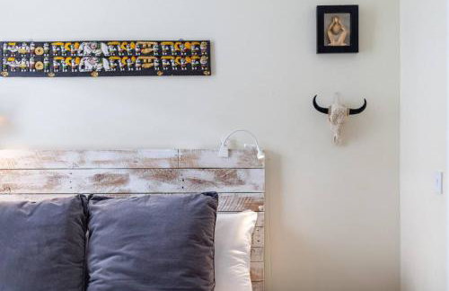 Beautiful light filled apartment in London - Photo 11