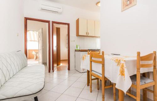 Apartments Hidden Beach Gem - Photo 22