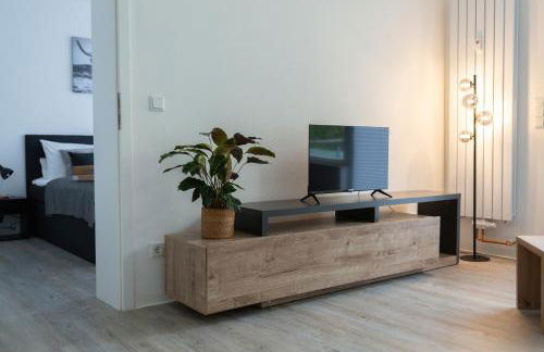 BEST STAY CityAppartment Hünfeld- SmartTV FreeWlan Balkon, in wenigen Minuten am Bahnhof, Innenstadt und doch ruhig gelegen - ideal für Paare oder Geschäftsreisen - Foto 21