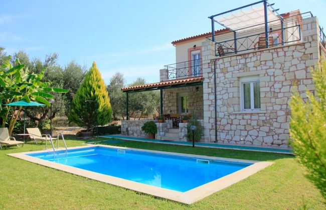 Villa Dimitris Large Private Pool Walk to Beach Sea Views A C Wifi Car Not Required Eco-frien - 1923 - Foto 5