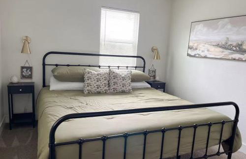 Remodeled 4BR 2BA Steps from Georgetown Square - Foto 12