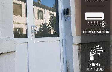 "Le Petit Paradis" au Centre Ville d'Oyonnax - Foto 25