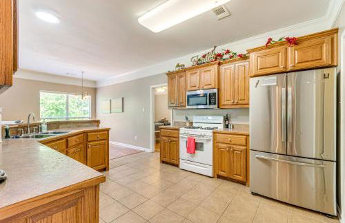 11 Mi to Dtwn Little Rock Home with Large Deck! - Foto 3