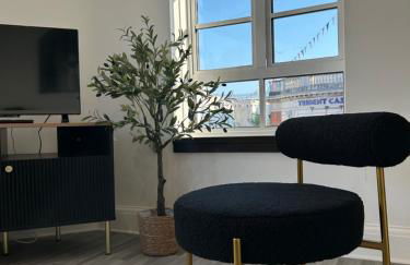 Apartment - Poole High Street - Photo 8