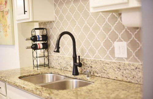 Mile to Beach! Fully Fenced Private SoCal Cottage - Photo 6