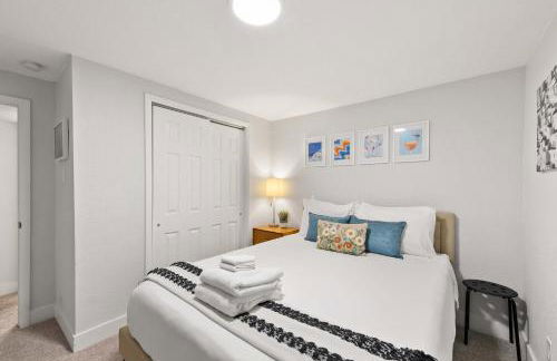 Spacious Retreat Patio, Games, and Quick to DEN - Foto 25