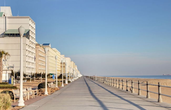 Beautiful Sea Gem - Condo 1 4 mi From Beach w Pool - Foto 43