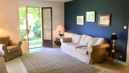 Dans la bastide de Domme - piscine chauffée, parking privé - Foto 5